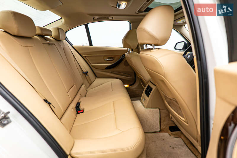 Седан BMW 3 Series 2012 в Киеве