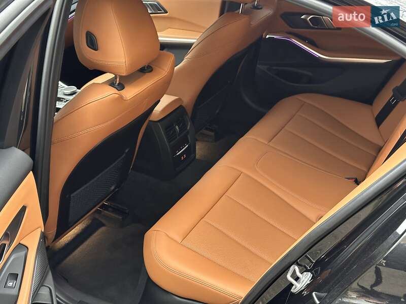 Седан BMW 3 Series 2022 в Одессе