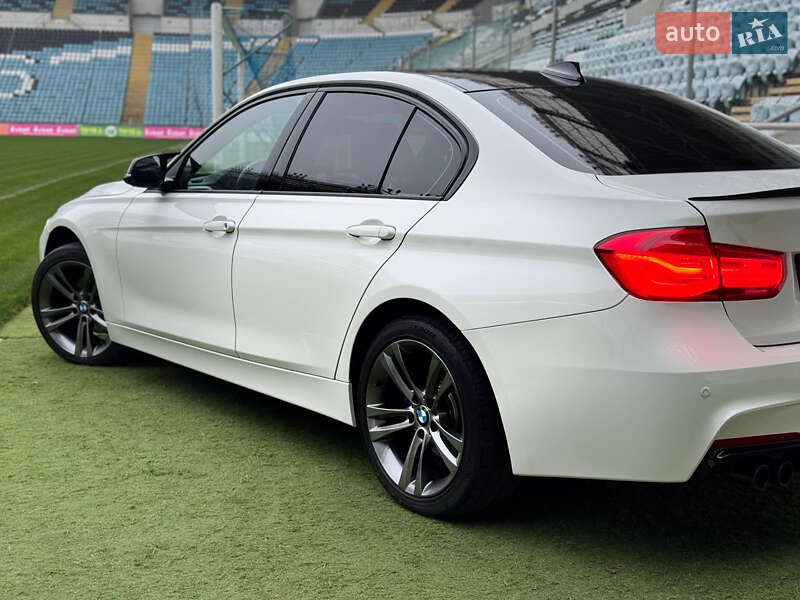 Седан BMW 3 Series 2017 в Одессе