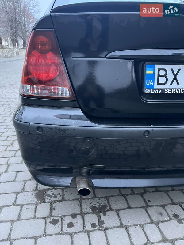 Купе BMW 3 Series 2003 в Городку