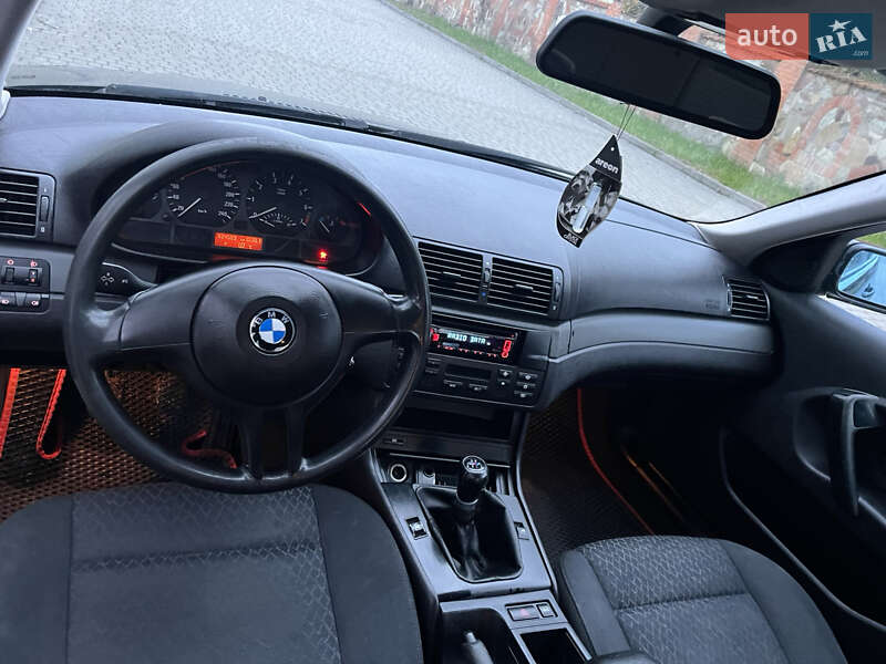 Купе BMW 3 Series 2003 в Городку