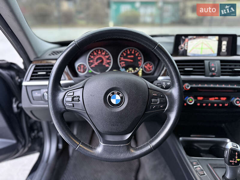 Седан BMW 3 Series 2015 в Калуше