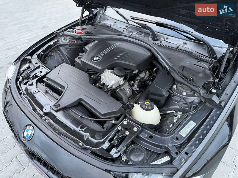 Седан BMW 3 Series 2015 в Калуше