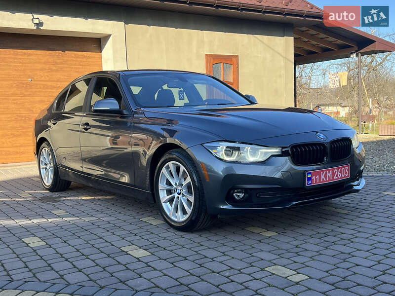 Седан BMW 3 Series 2017 в Косові