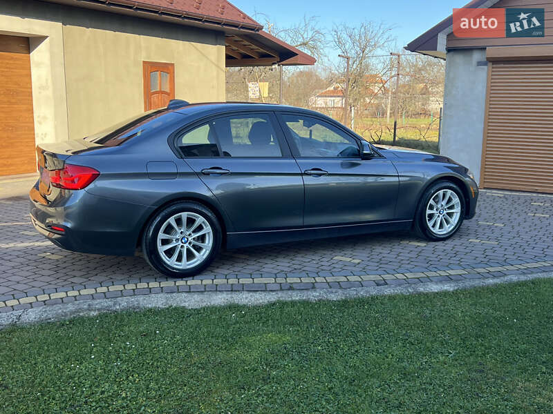 Седан BMW 3 Series 2017 в Косові
