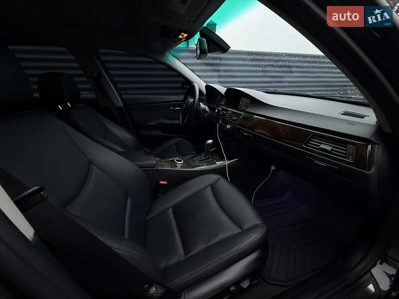 Седан BMW 3 Series 2011 в Харкові