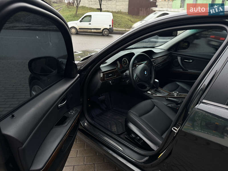 Седан BMW 3 Series 2011 в Харкові