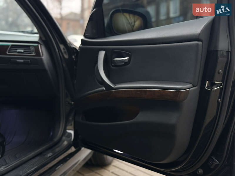 Седан BMW 3 Series 2011 в Харкові