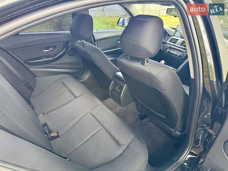 Седан BMW 3 Series 2013 в Киеве