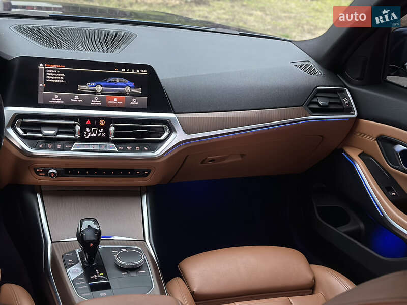 Седан BMW 3 Series 2019 в Киеве