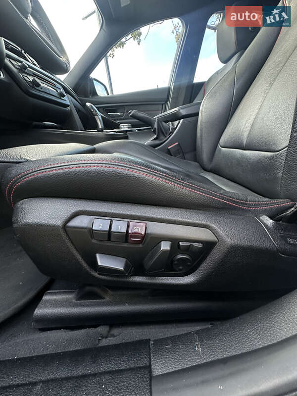 Седан BMW 3 Series 2015 в Львове