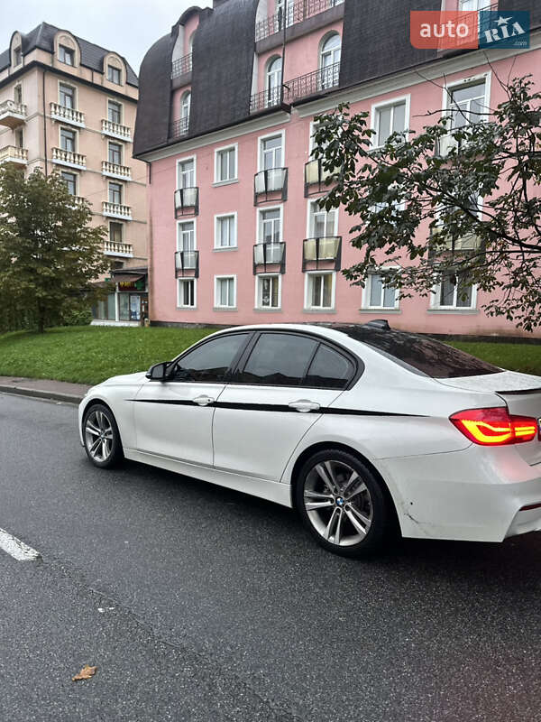 Седан BMW 3 Series 2015 в Львове