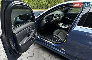 Седан BMW 3 Series 2022 в Києві