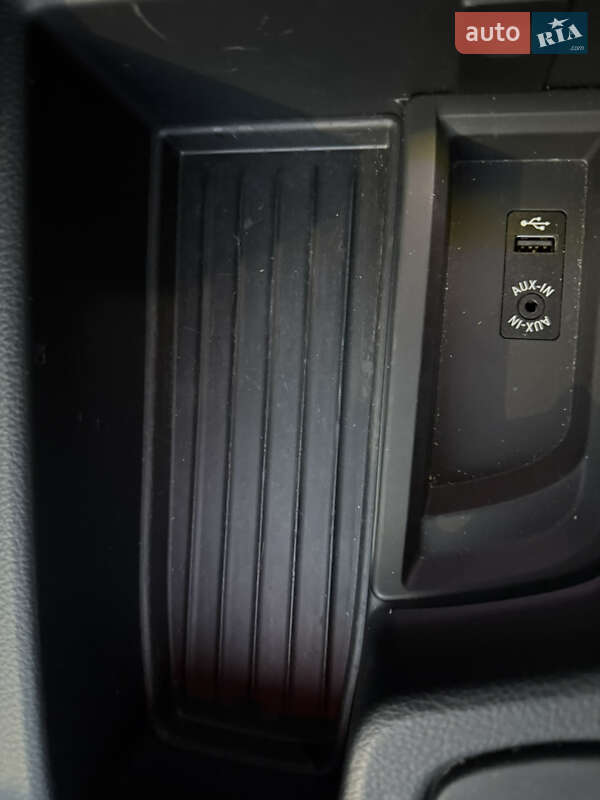 Седан BMW 3 Series 2014 в Києві