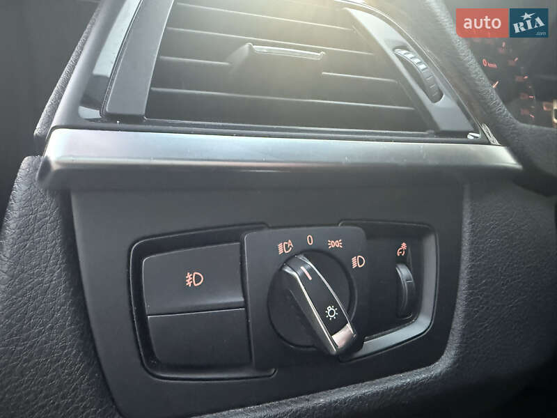 Седан BMW 3 Series 2014 в Києві