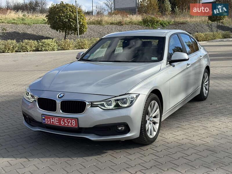 Седан BMW 3 Series 2017 в Хмельницком