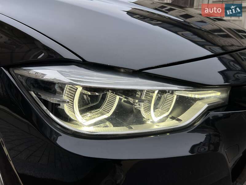 Седан BMW 3 Series 2018 в Киеве
