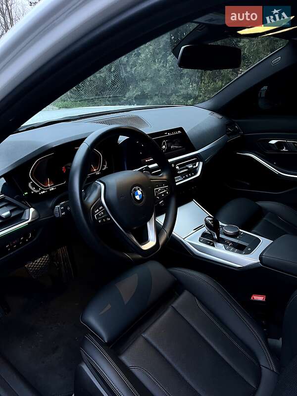 Седан BMW 3 Series 2021 в Киеве фото 9 Седан BMW 3 Series 2021 в Киеве