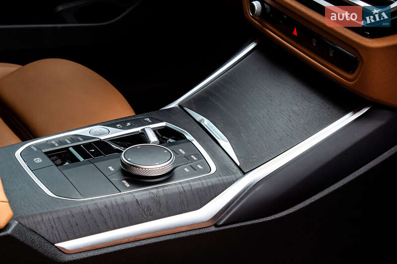 Седан BMW 3 Series 2022 в Львові