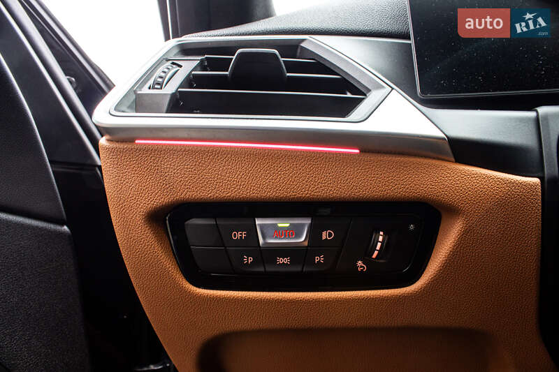 Седан BMW 3 Series 2022 в Львові