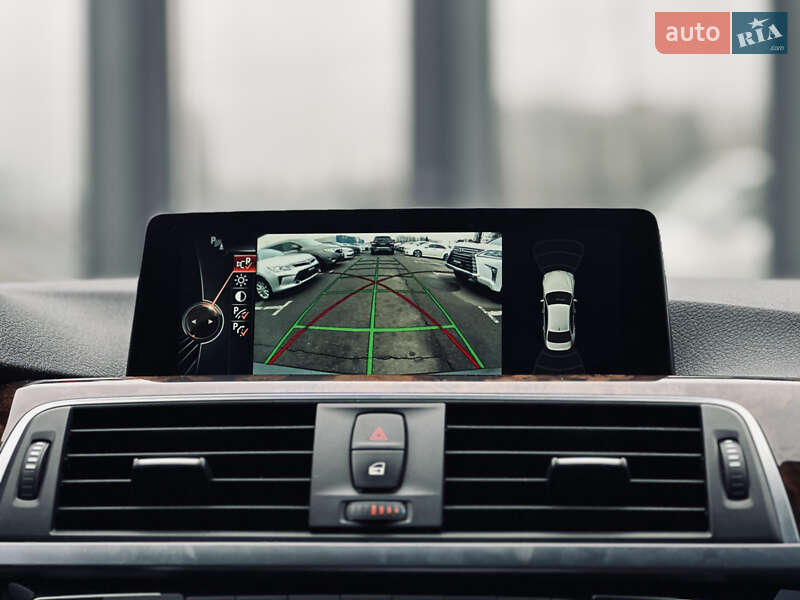 Седан BMW 3 Series 2015 в Кременчуге