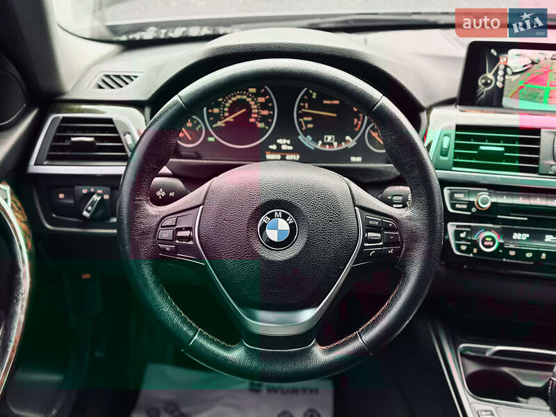 Седан BMW 3 Series 2015 в Кременчуге