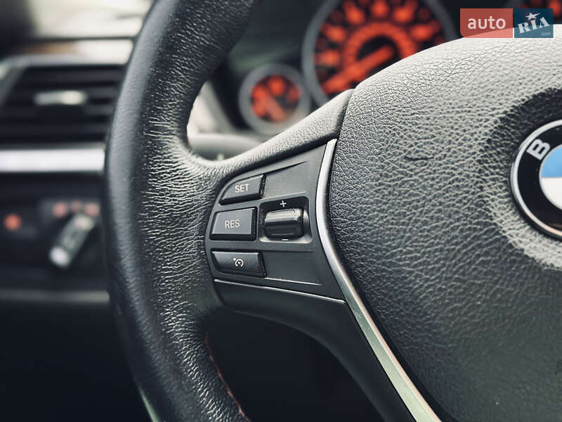 Седан BMW 3 Series 2015 в Кременчуге