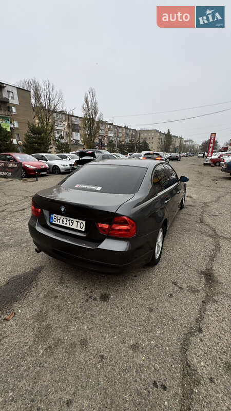 Седан BMW 3 Series 2005 в Белгороде-Днестровском