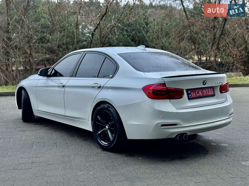 Седан BMW 3 Series 2016 в Новояворовске