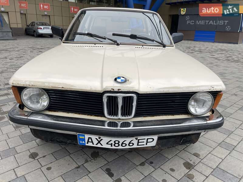 Седан BMW 3 Series 1983 в Харькове