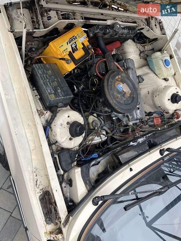 Седан BMW 3 Series 1983 в Харькове