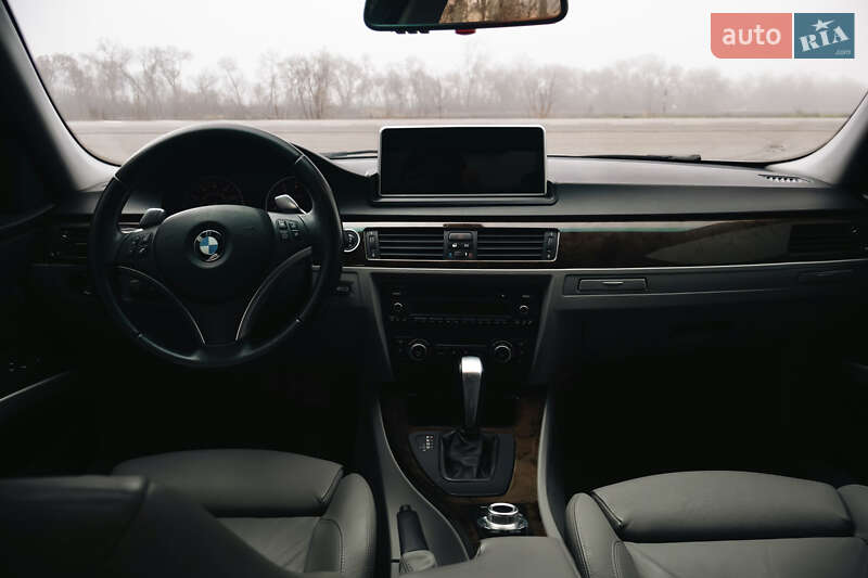 Седан BMW 3 Series 2009 в Кременчуге фото 11 Седан BMW 3 Series 2009 в Кременчуге