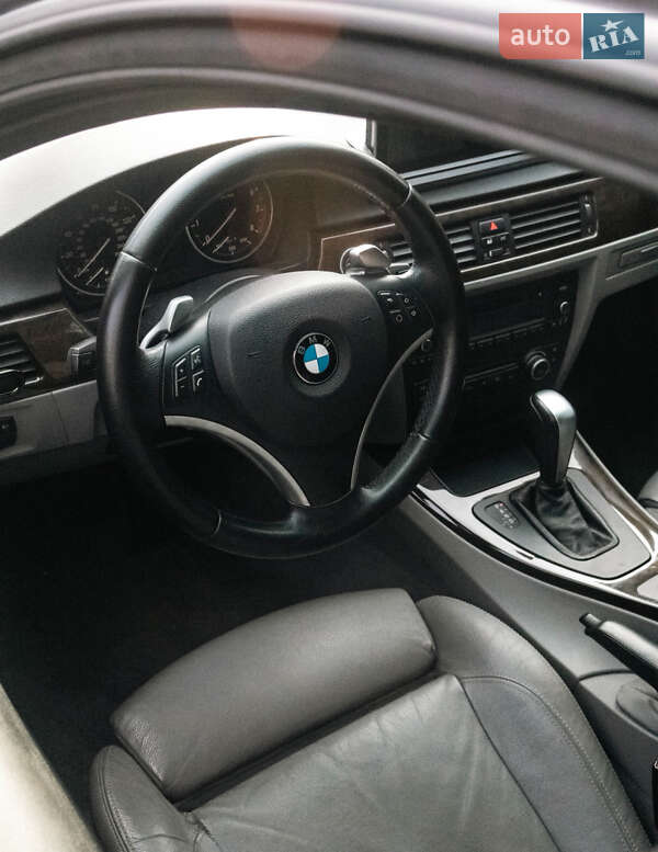 Седан BMW 3 Series 2009 в Кременчуге фото 14 Седан BMW 3 Series 2009 в Кременчуге