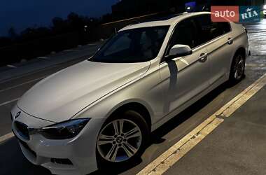 Седан BMW 3 Series 2016 в Києві
