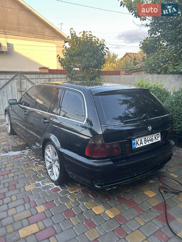 Универсал BMW 3 Series 2002 в Гадяче