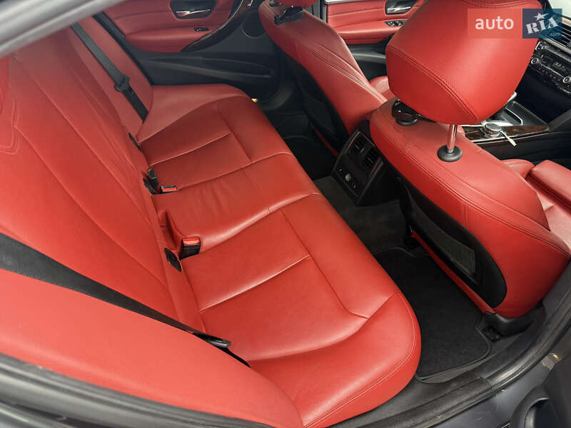 Седан BMW 3 Series 2016 в Києві