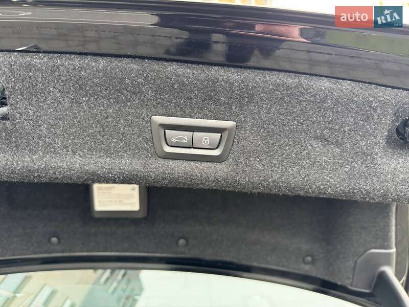 Седан BMW 3 Series 2024 в Виннице