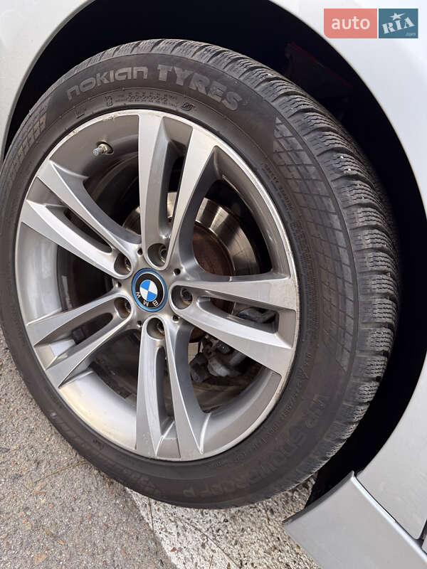Седан BMW 3 Series 2018 в Одесі