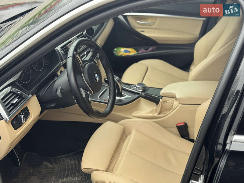 Седан BMW 3 Series 2017 в Виннице