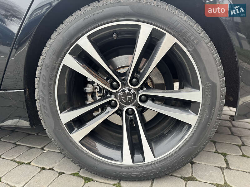 Седан BMW 3 Series 2017 в Виннице