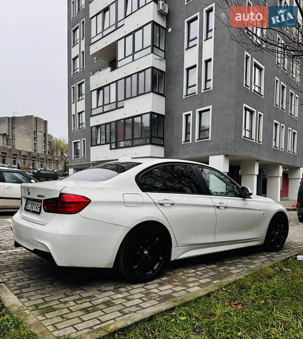 Седан BMW 3 Series 2013 в Львове