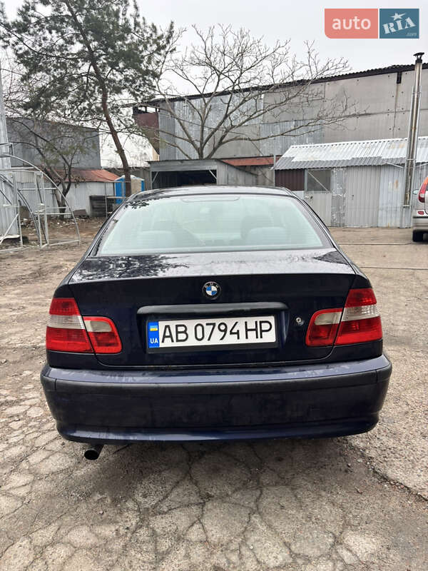 Седан BMW 3 Series 2002 в Киеве