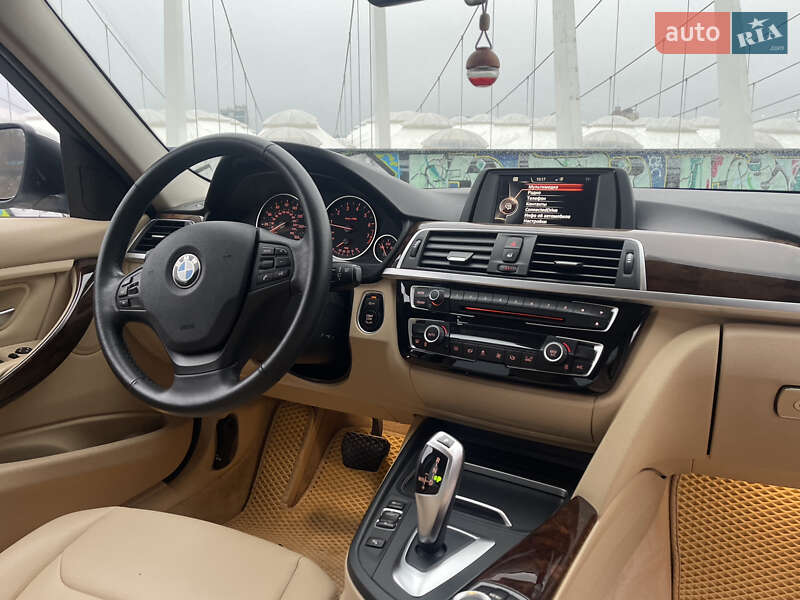 Седан BMW 3 Series 2015 в Бобрику