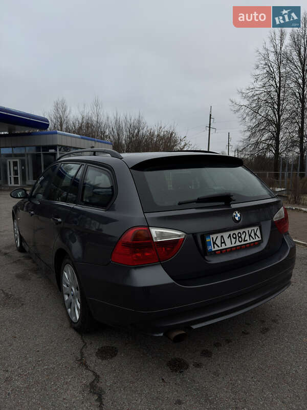 Универсал BMW 3 Series 2005 в Чернигове