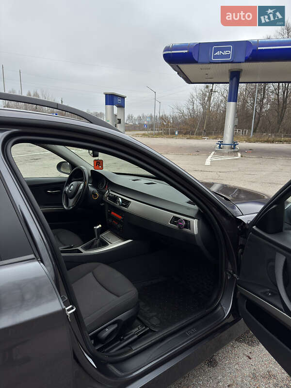 Универсал BMW 3 Series 2005 в Чернигове