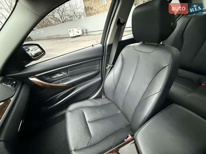 Седан BMW 3 Series 2013 в Киеве