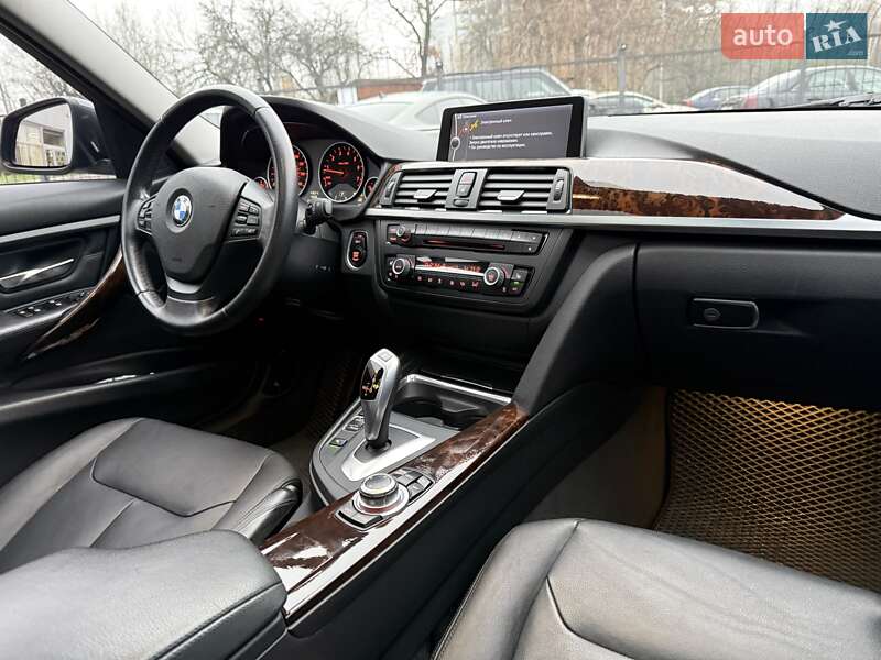 Седан BMW 3 Series 2013 в Киеве
