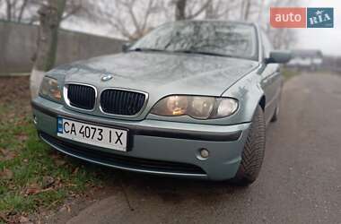 Седан BMW 3 Series 2004 в Новоархангельске