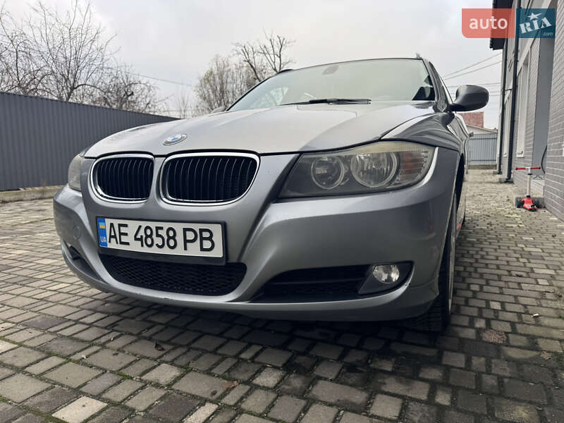 Универсал BMW 3 Series 2010 в Киеве