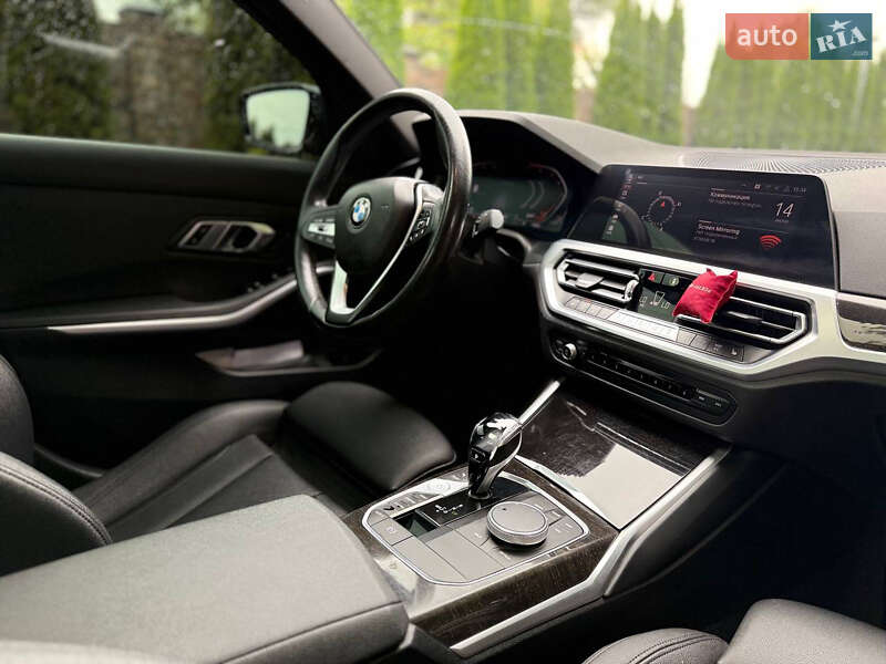 Седан BMW 3 Series 2019 в Києві